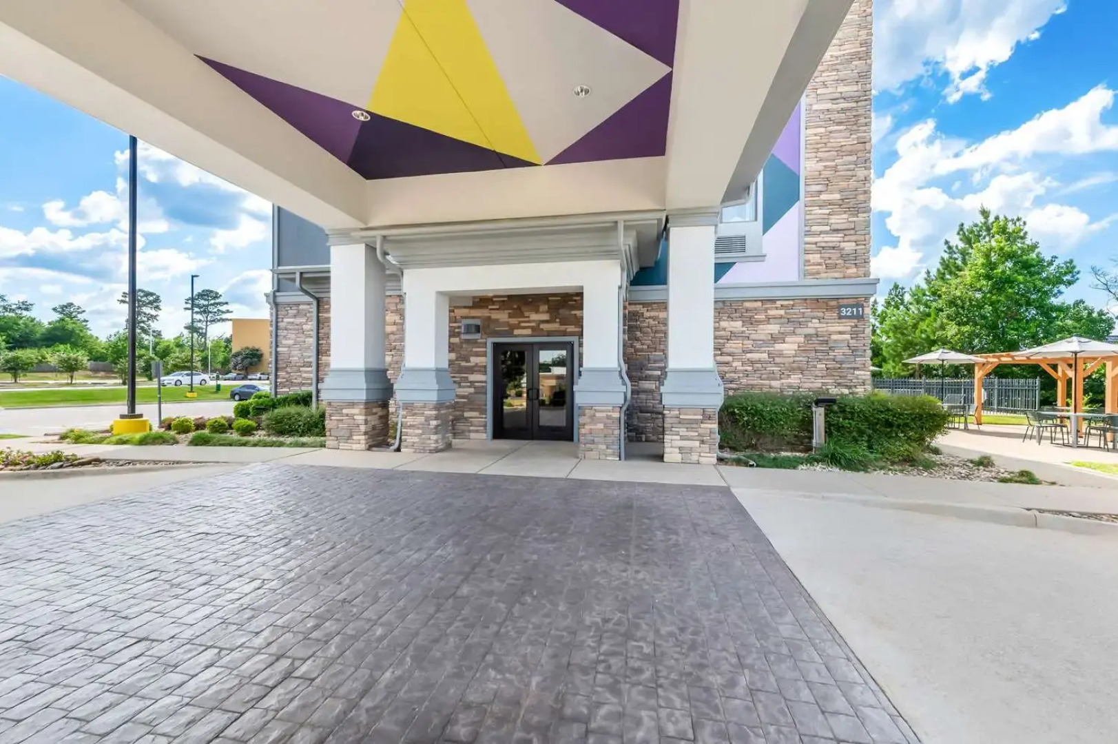 Spark by Hilton Longview