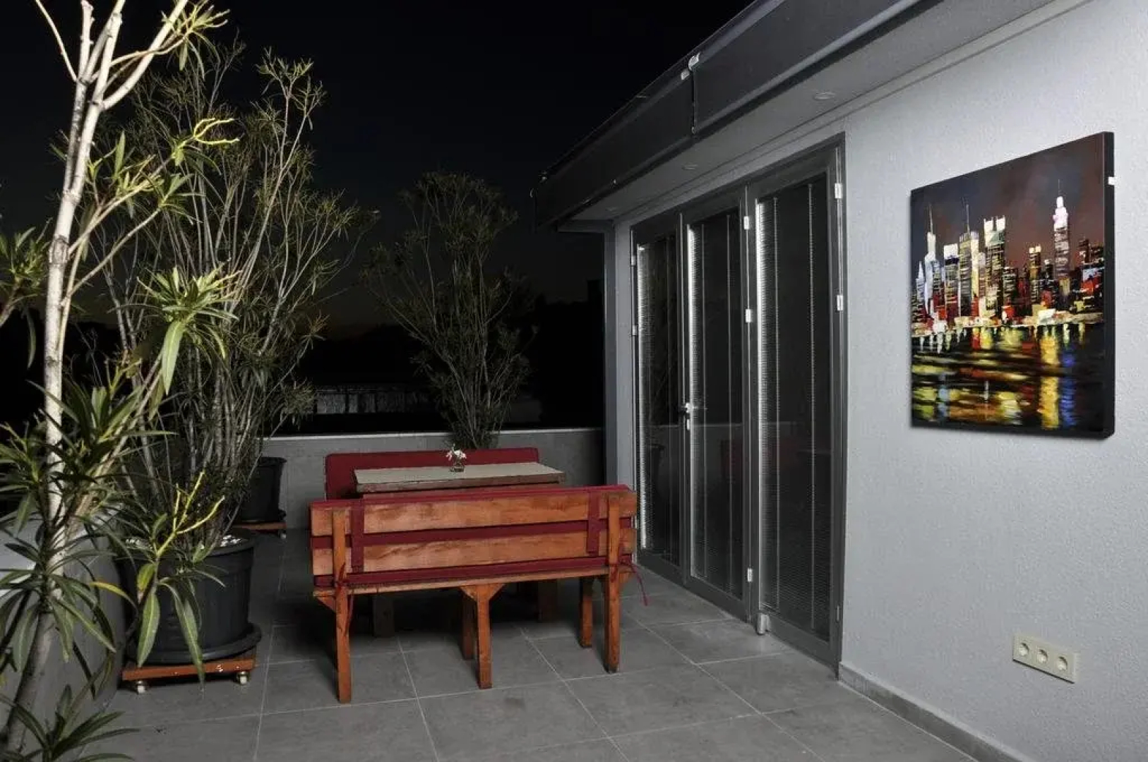 BGuest Hotel & Residence