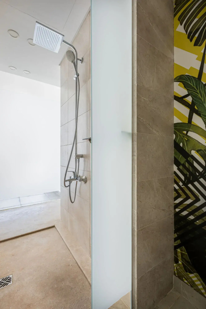 The G Hotel Seashell