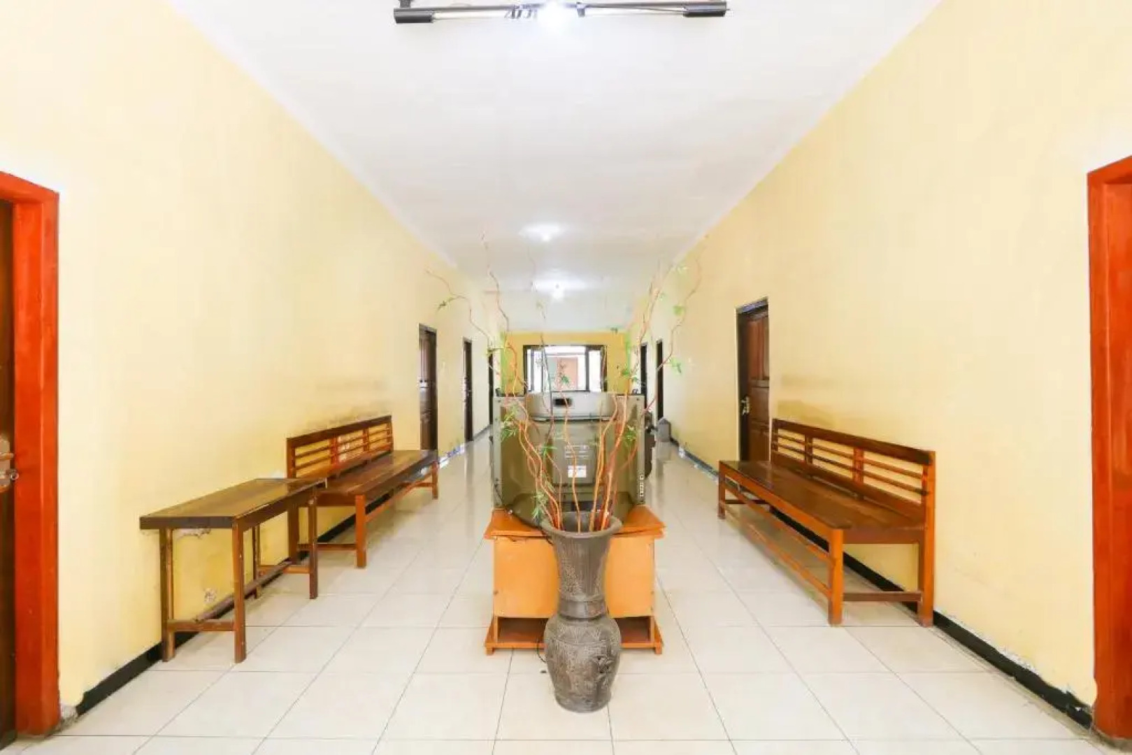 SPOT ON 2422 Hotel Moga Sari