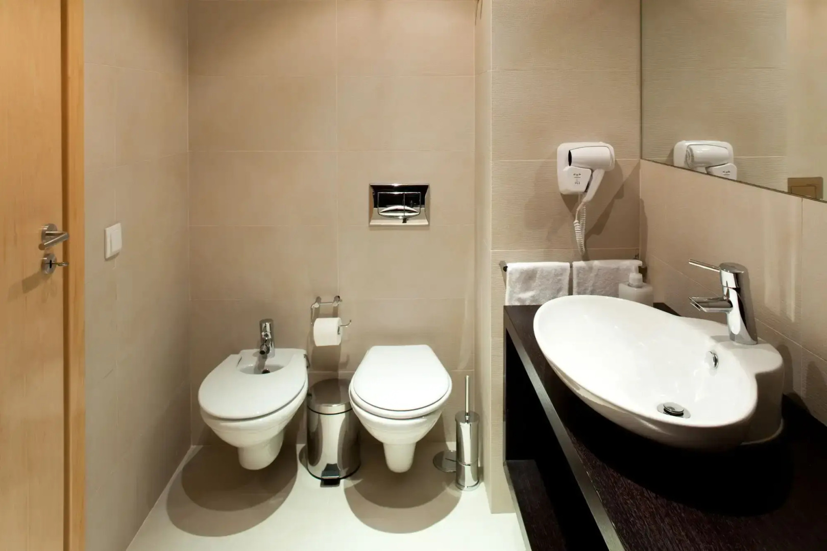 The Lisbonaire Apartments