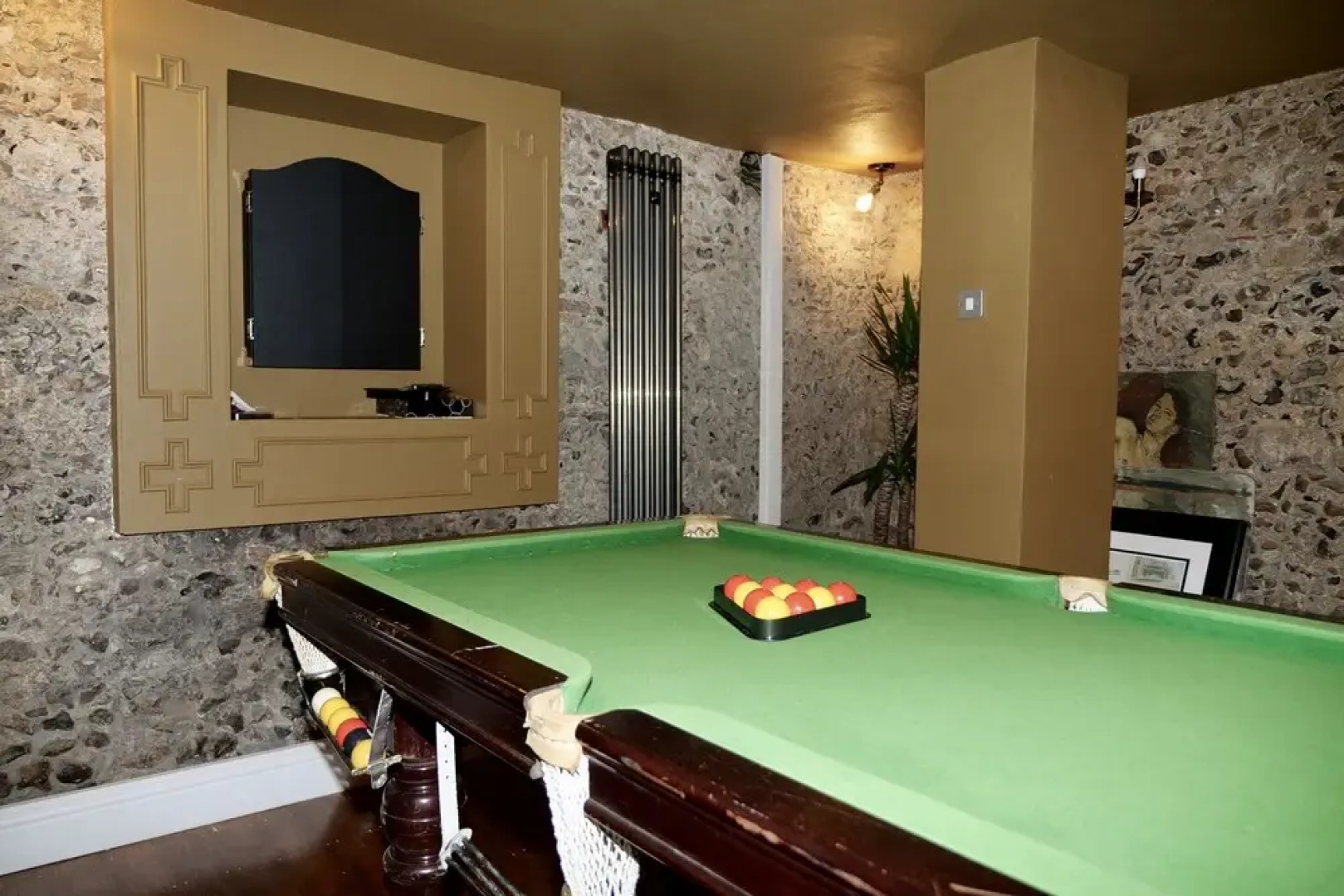 Luxury 9 Bed Manor House Hot Tub Cinema Room Skytv