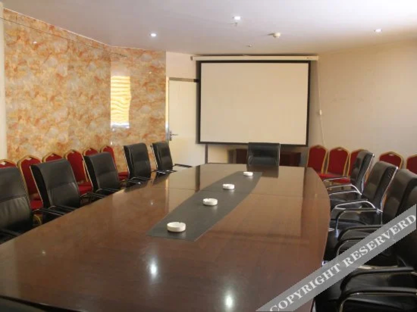 Elong Anyun Hotel (Shangqiu Finance Bureau)