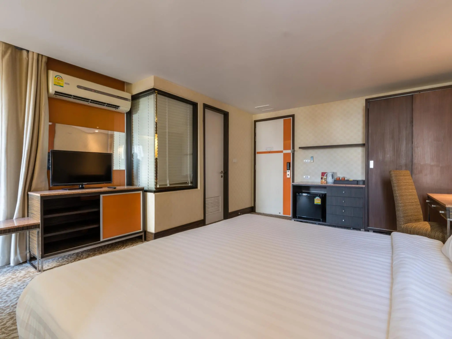Отель Tango Vibrant Living Hotel