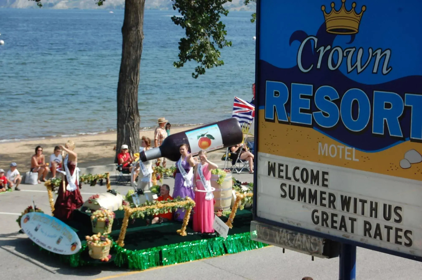 Crown Resort Motel