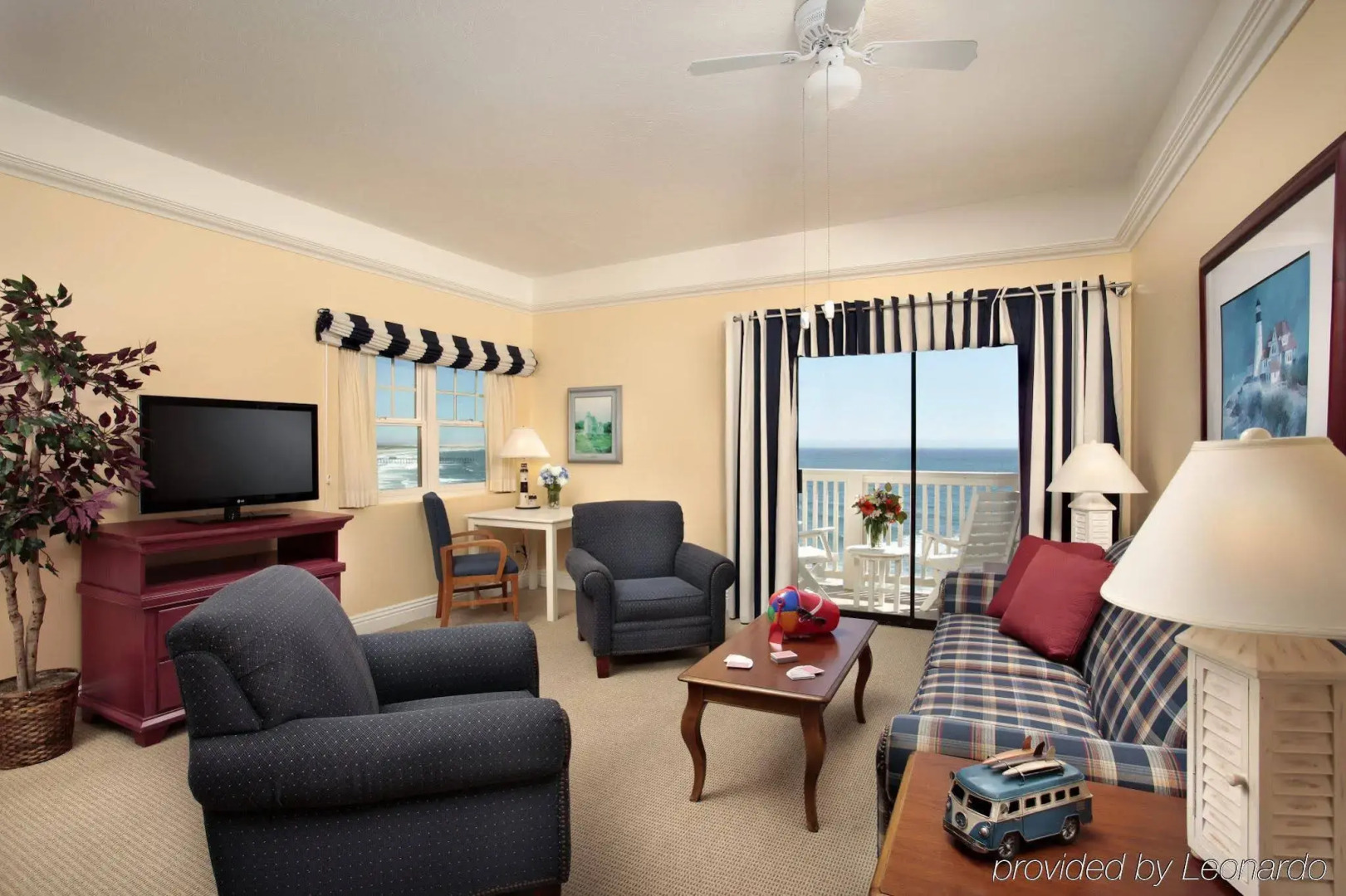 Pismo Lighthouse Suites