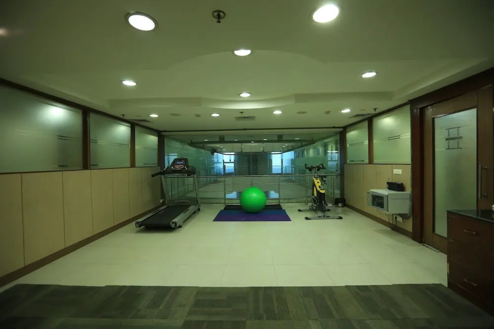 Hotel Hyphen Noida