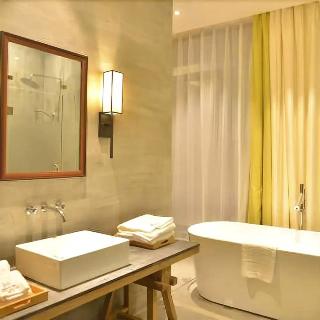 Qixin Jiuyin Inn Yangshuo