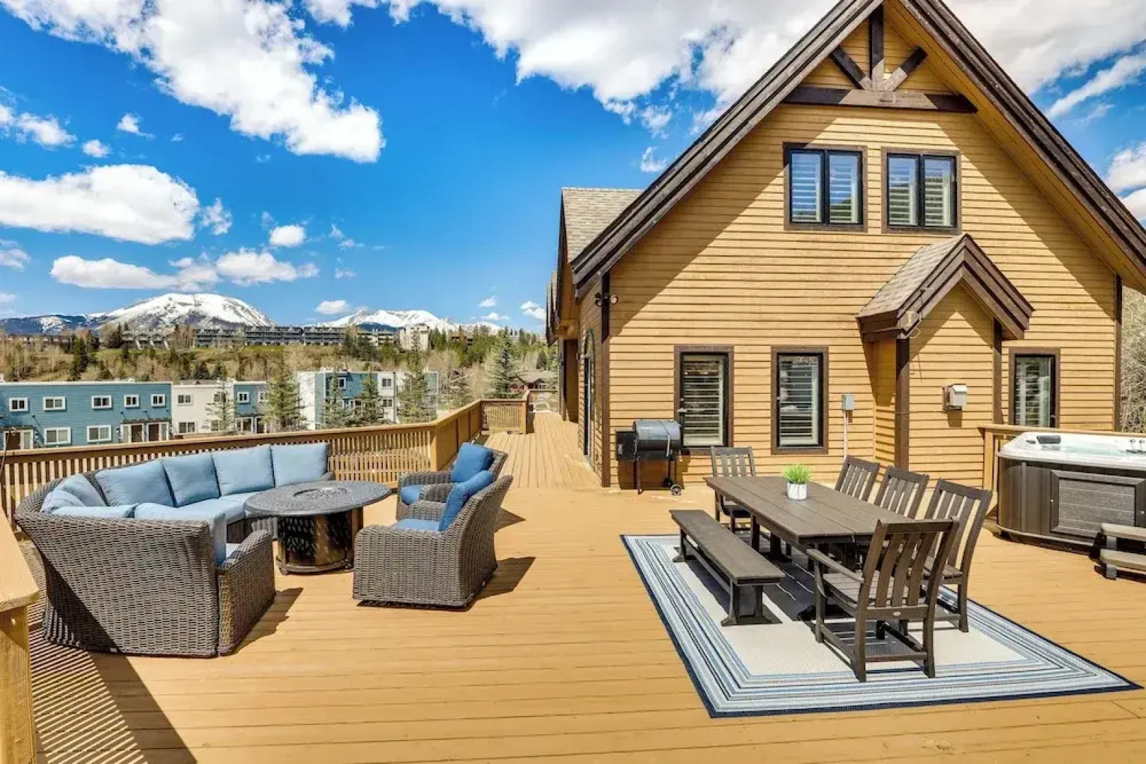 8 Mi to Keystone: Home w/ Hot Tub in Dillon