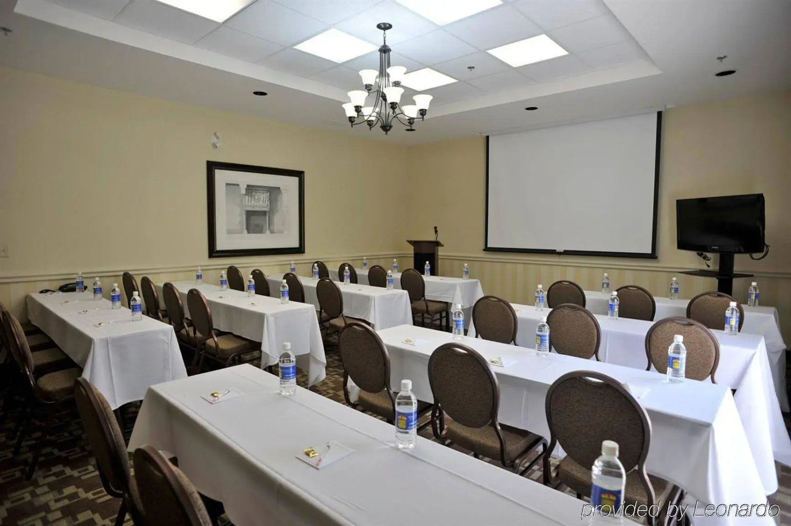 Monte Carlo Inn Barrie Suites