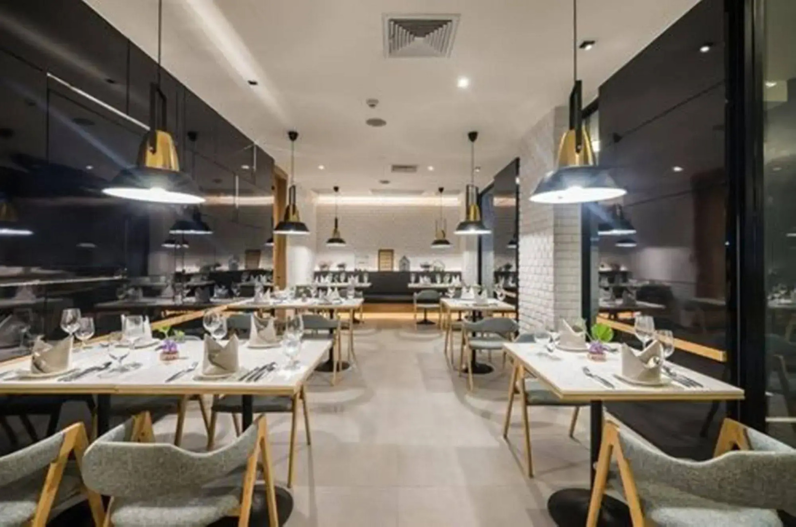 Sea Me Spring Tree Hotel - Adults only