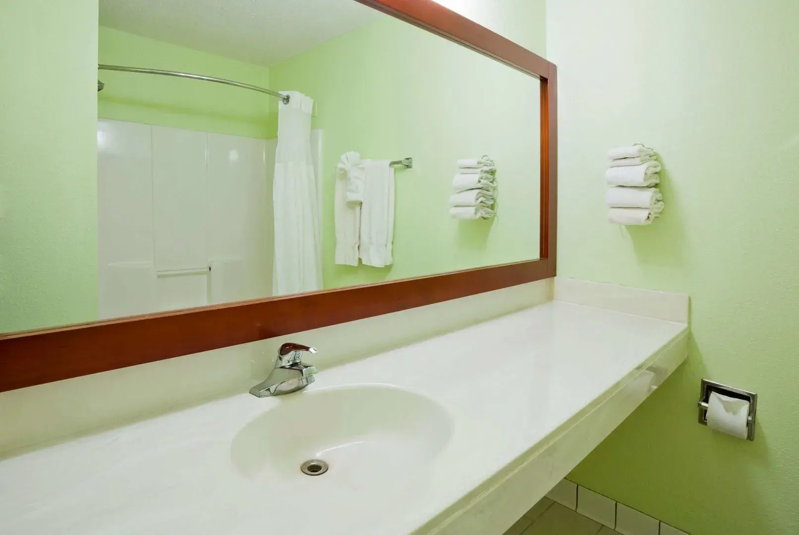 Grandstay Hotel and Suites