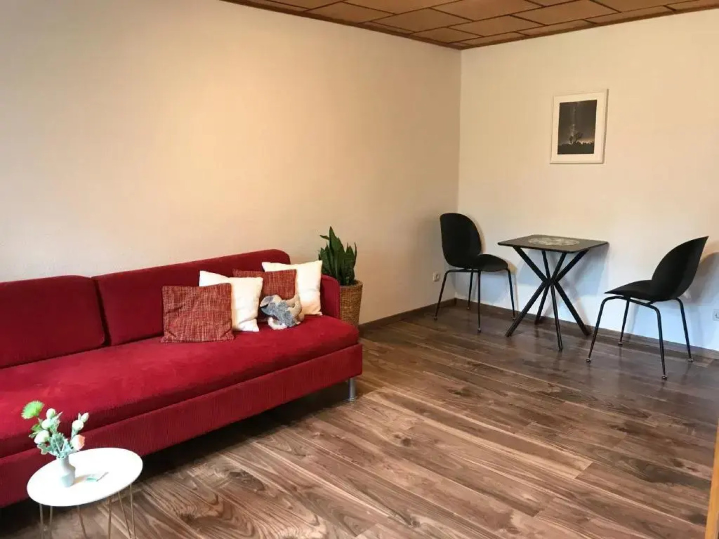 Helles Doppelzimmer im Untergeschoss mit Bad im Grünen nahe Potsdam