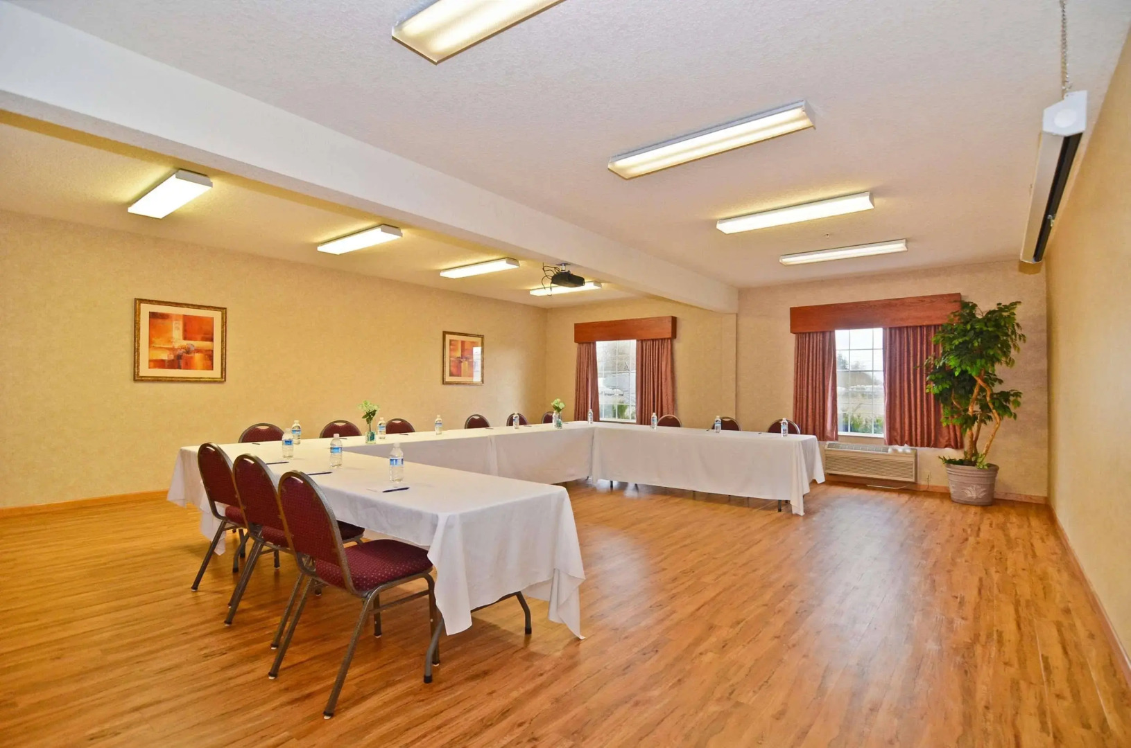 Best Western Plus Park Place Inn & Suites