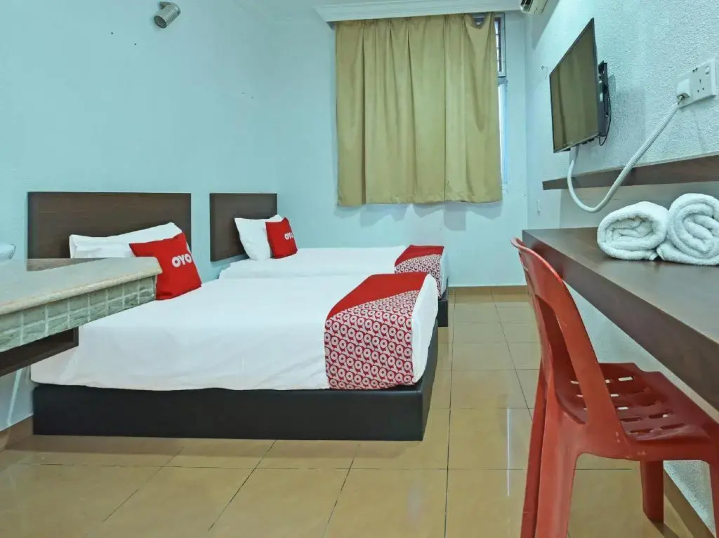 Oyo 90559 Ummul Motel C Mart