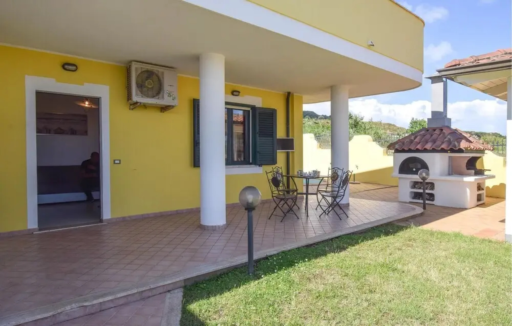 Awesome Apartment in Briatico With Wifi and 2 Bedrooms