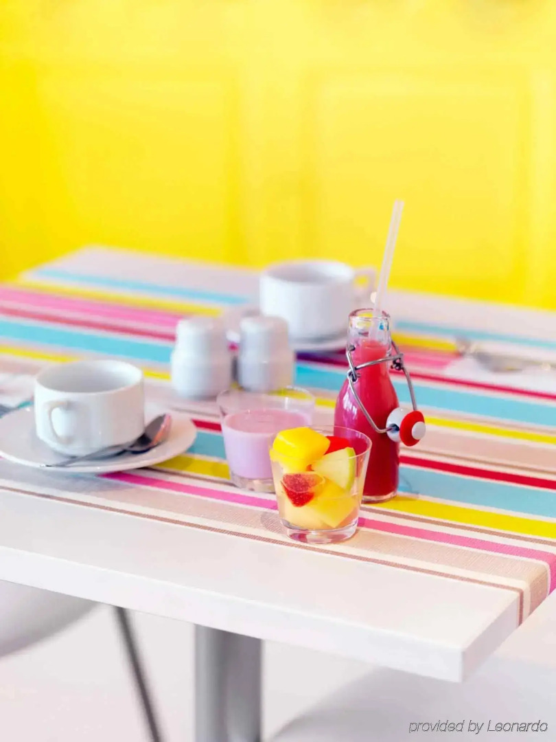 greet Berlin Alexanderplatz