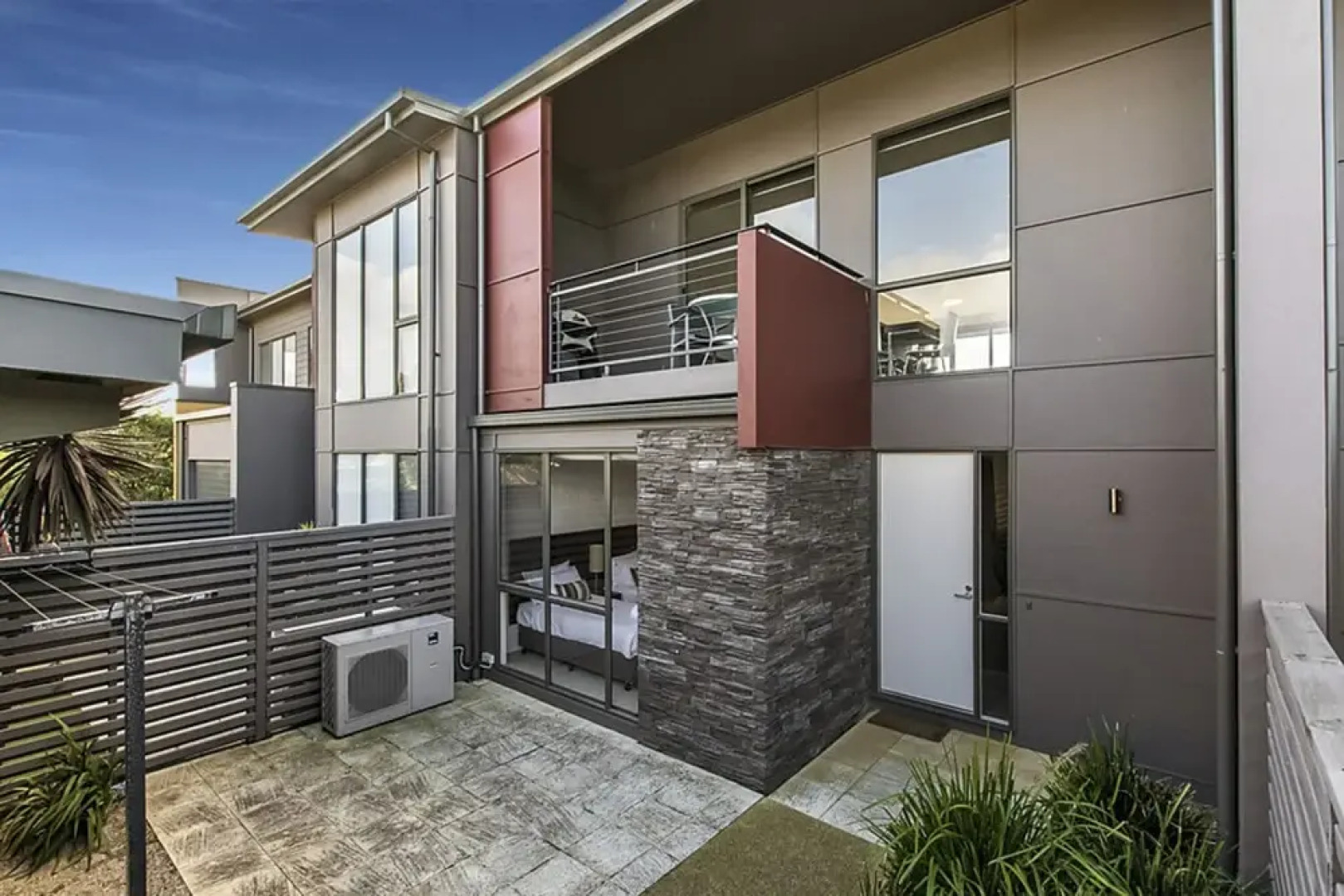 3 Bedroom Condo Near Pool