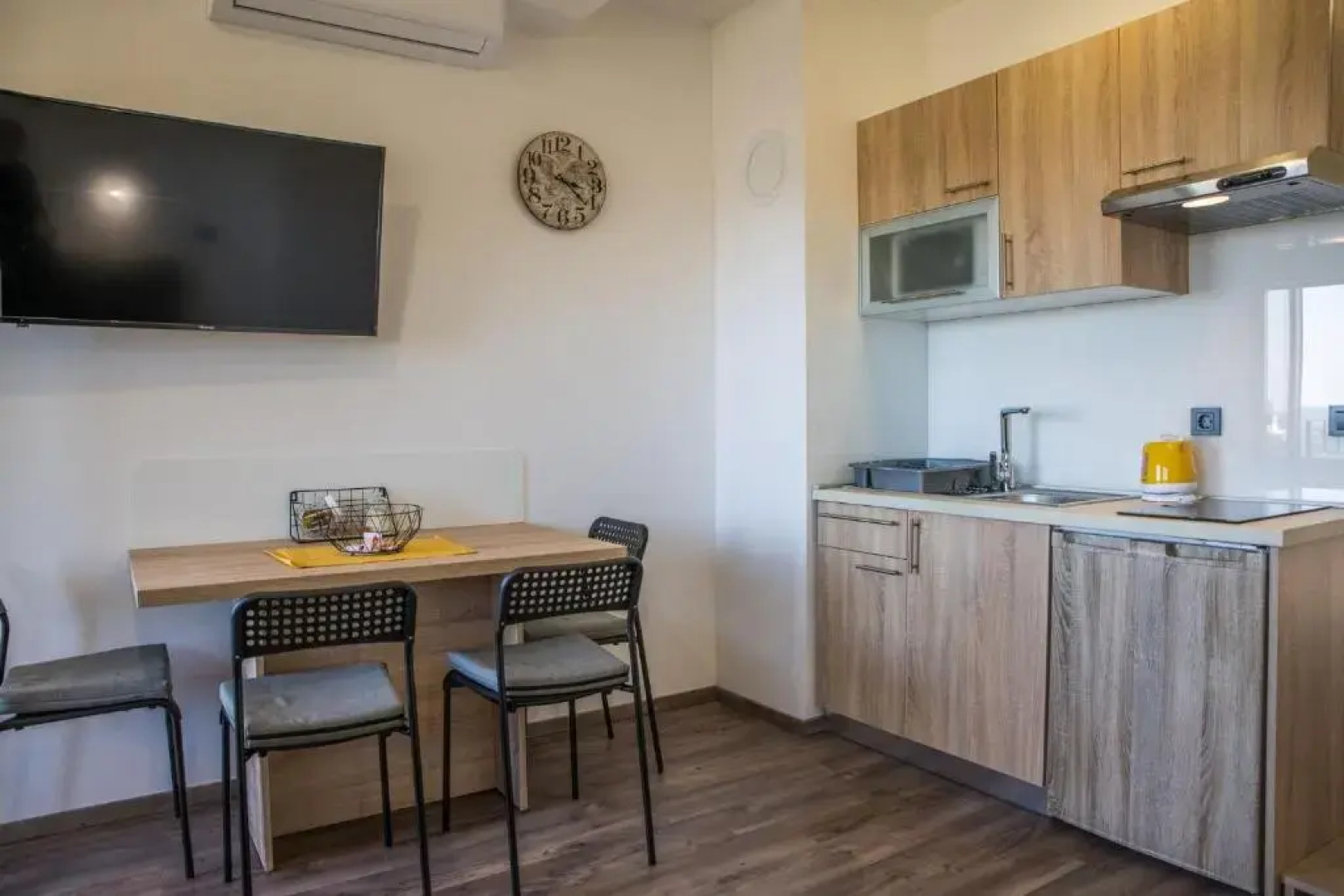 Apartmani Petra, Tea i Joža