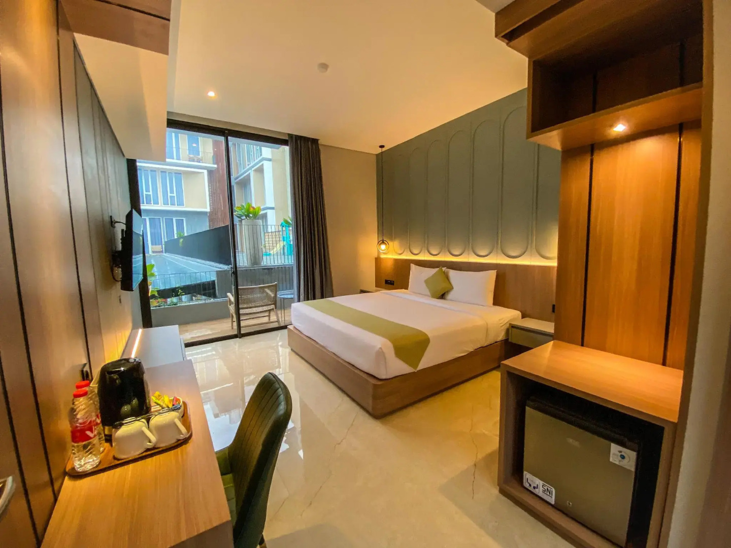 Facade Hotel by Azana