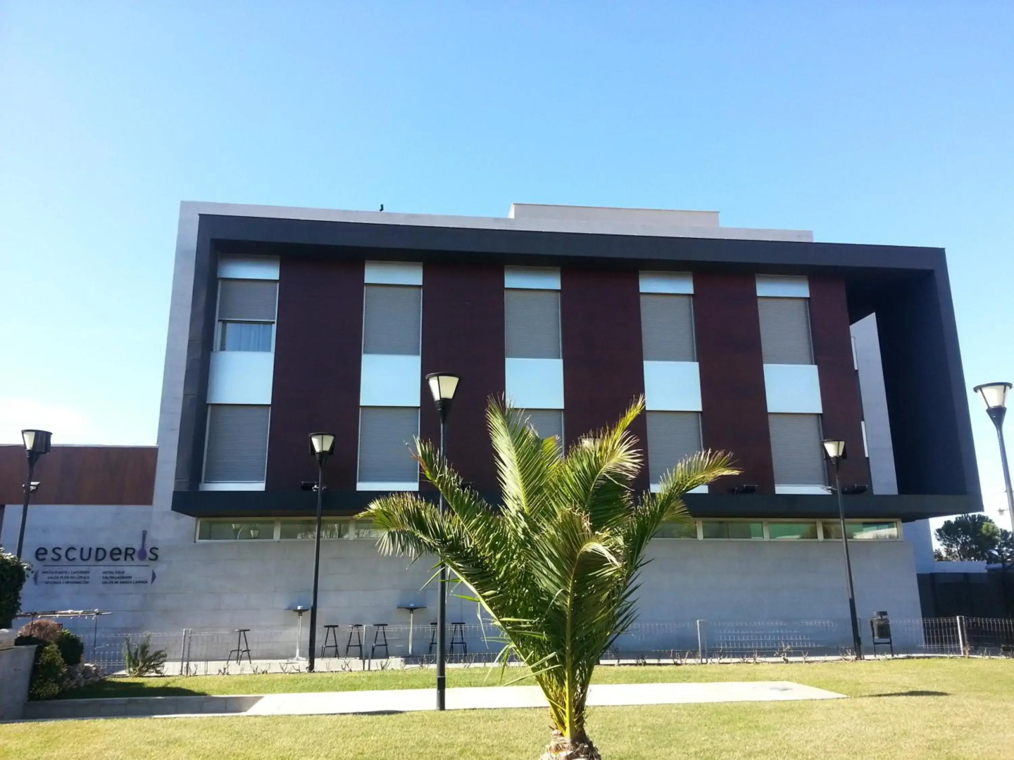 Escuderos Hotel Cruz