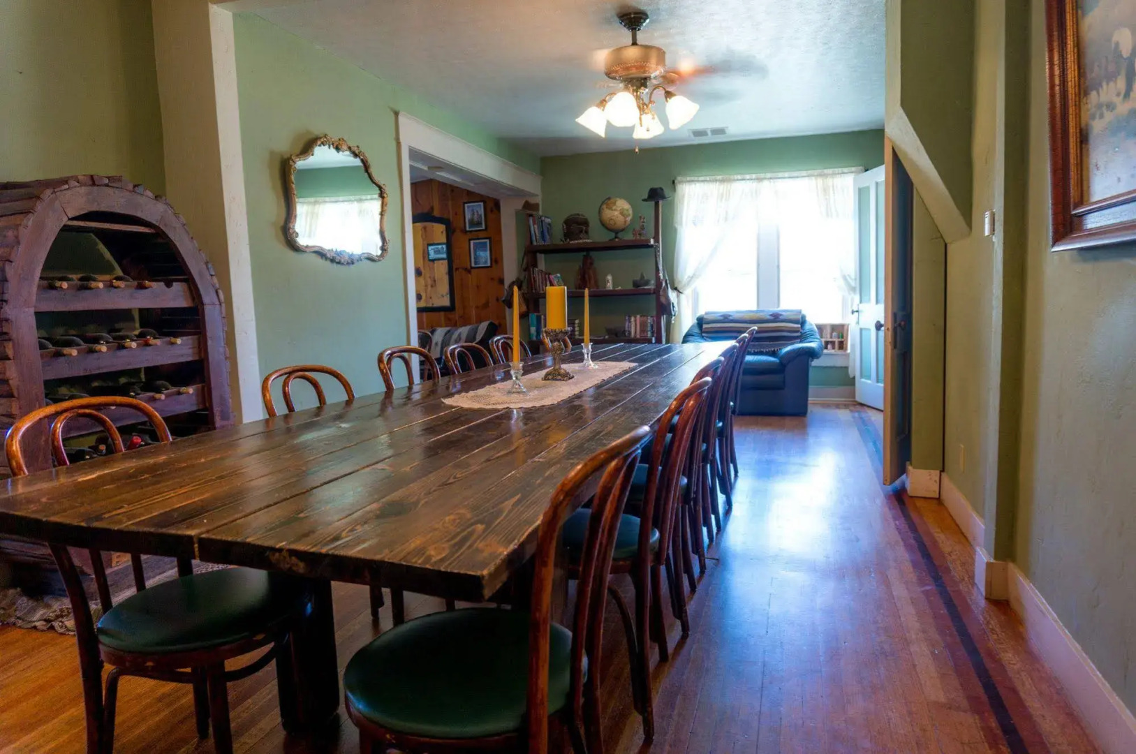 Indiana Jones Bed & Breakfast