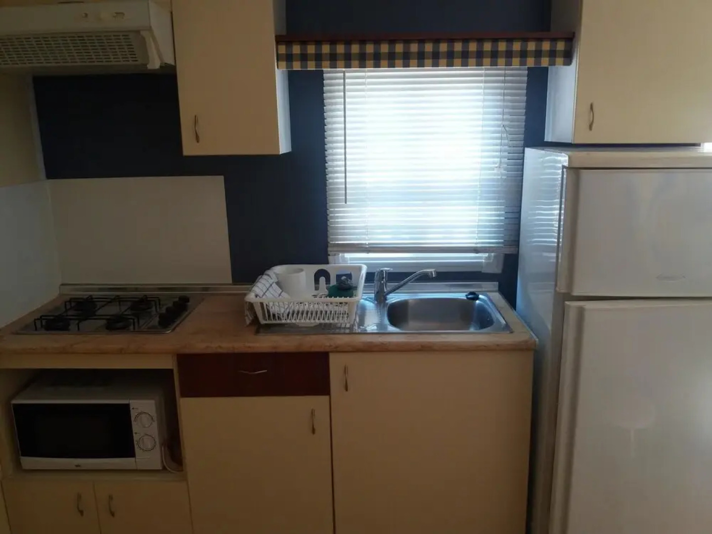 Bungalow With 2 Bedrooms in Villena, With Wonderful Mountain View, Fur