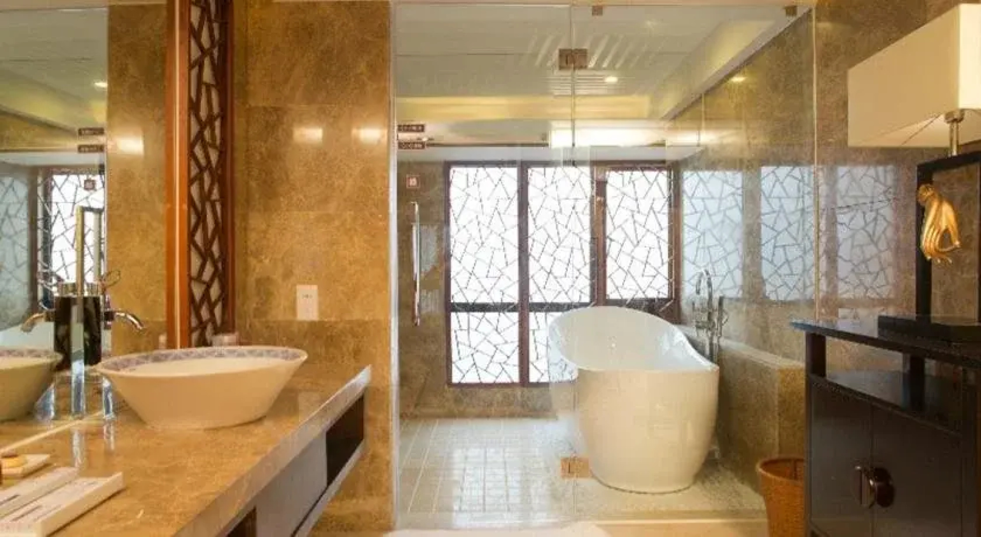 Zhuhai Yinzuo Jingpin Hotel
