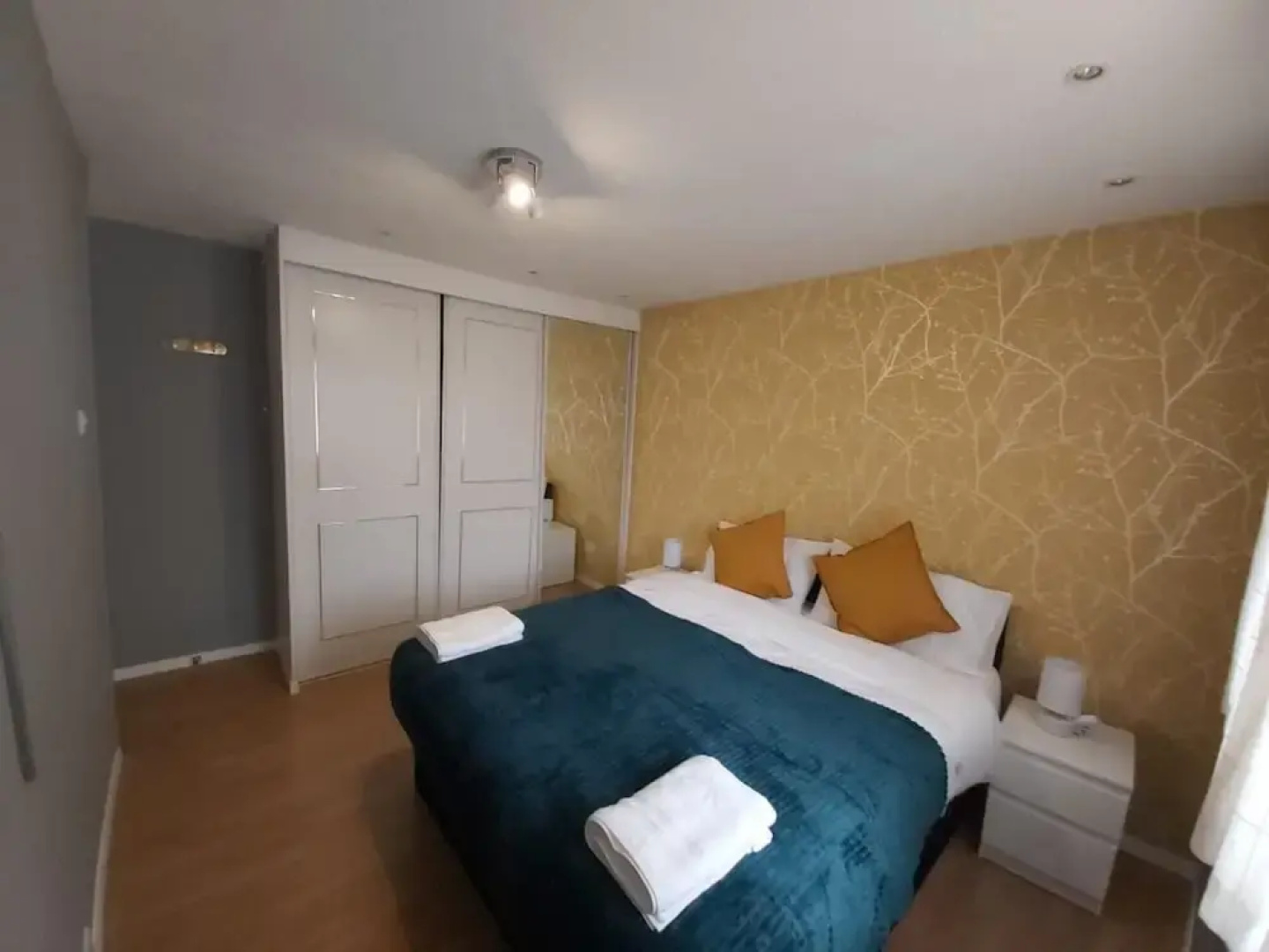 Beautiful and Luxurious 4-bed House in Essex