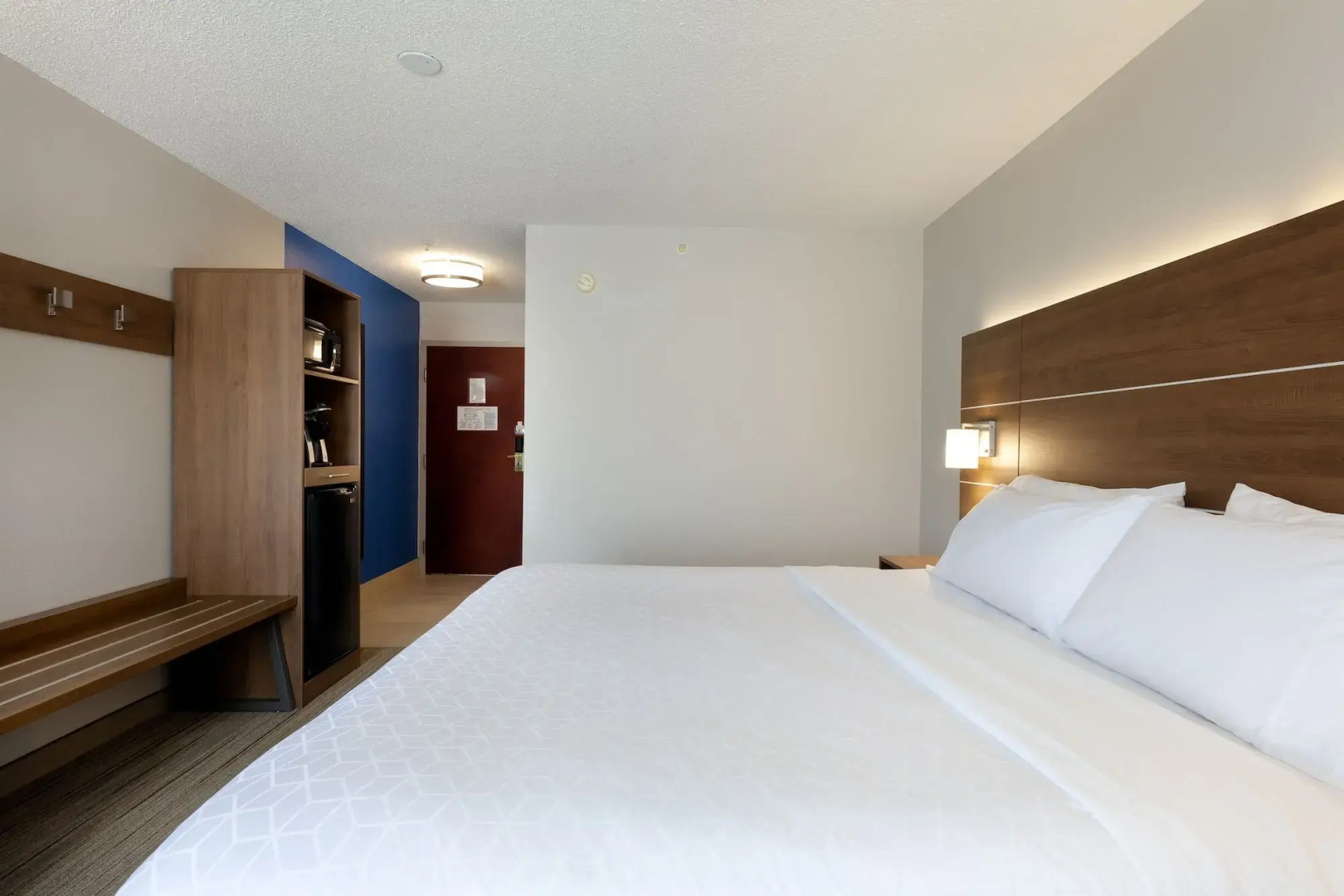 Holiday Inn Express Hotel & Suites Milton East I-10