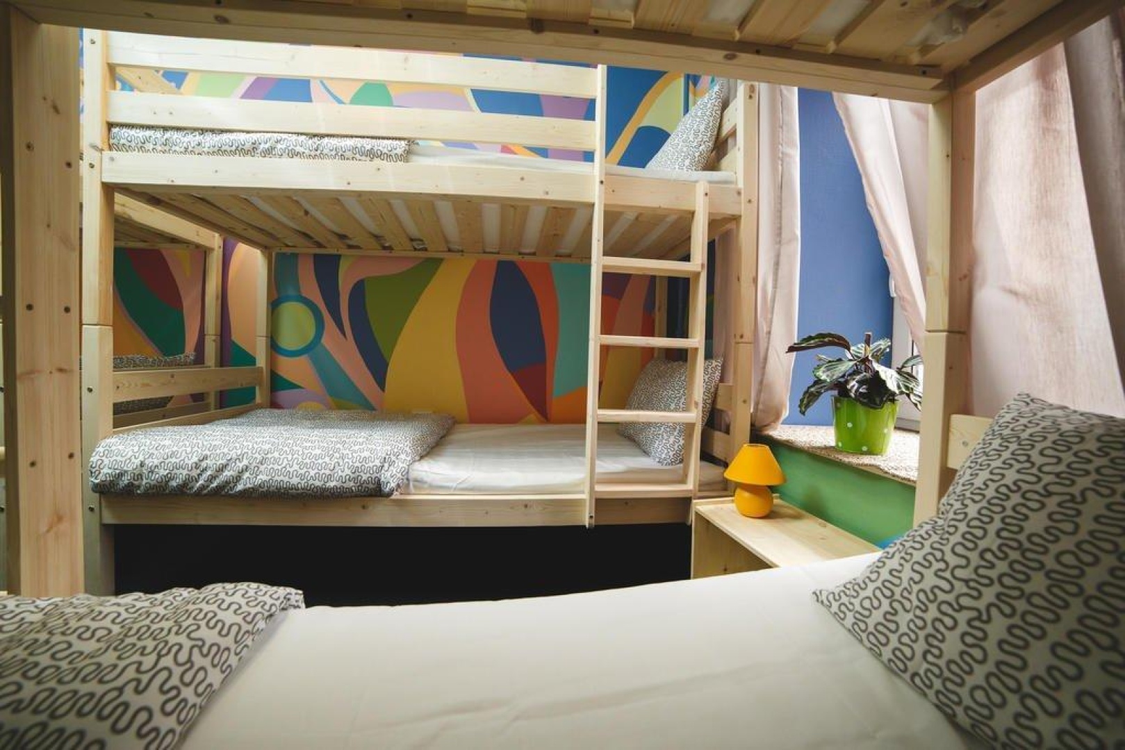 Art-Hostel Contrast