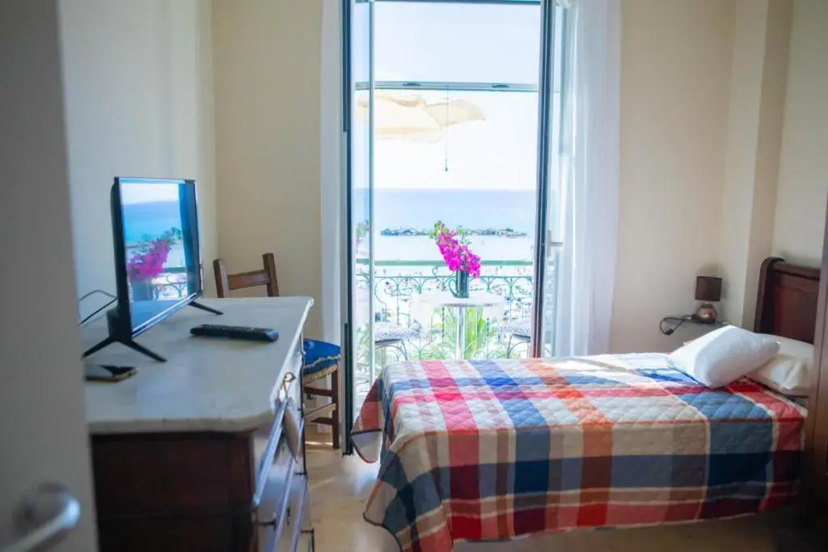 H11 Sea Under the House - Arma di Taggia - Liguria