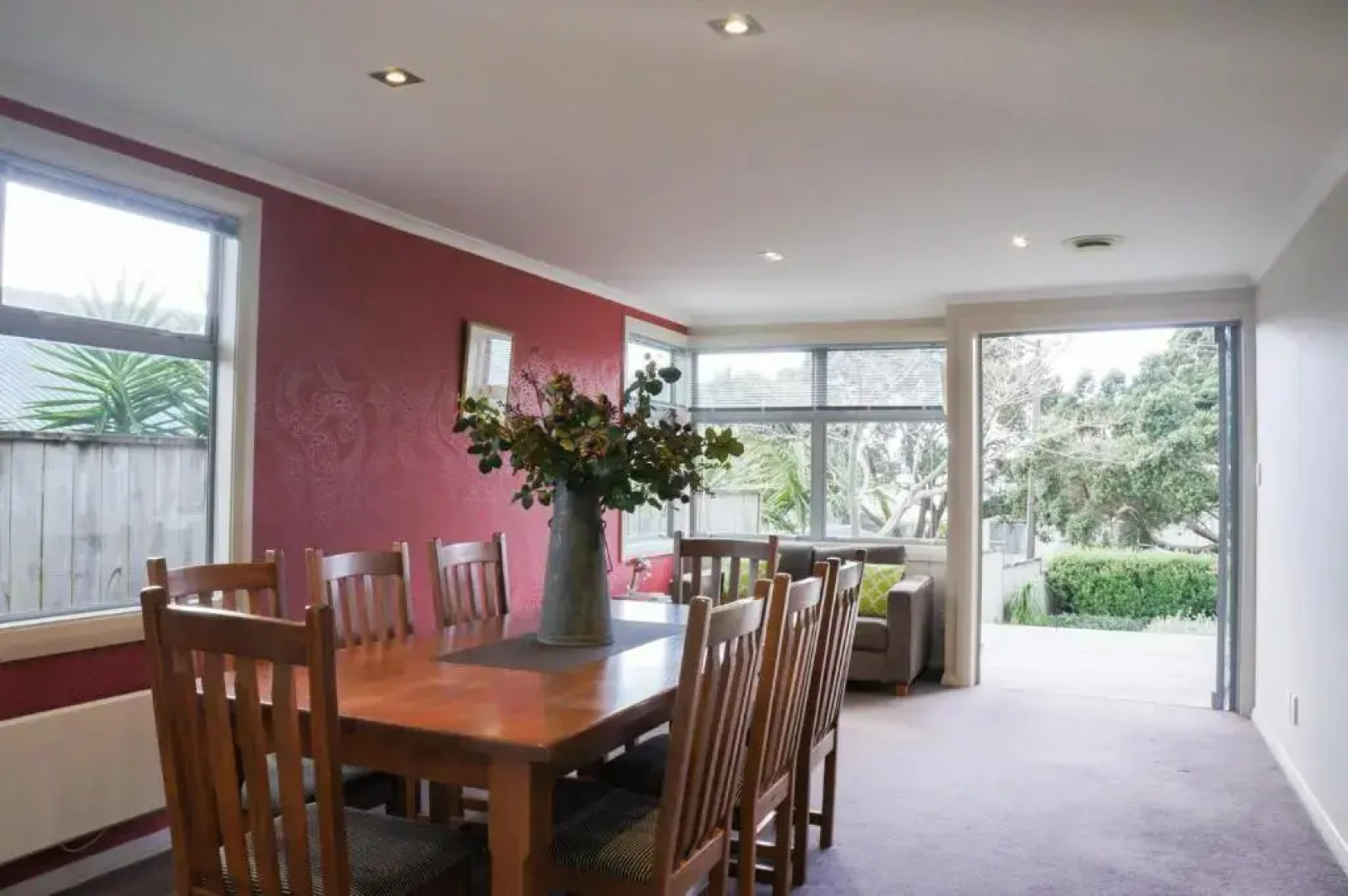 Relax On Richmond - Modern Large Beach House