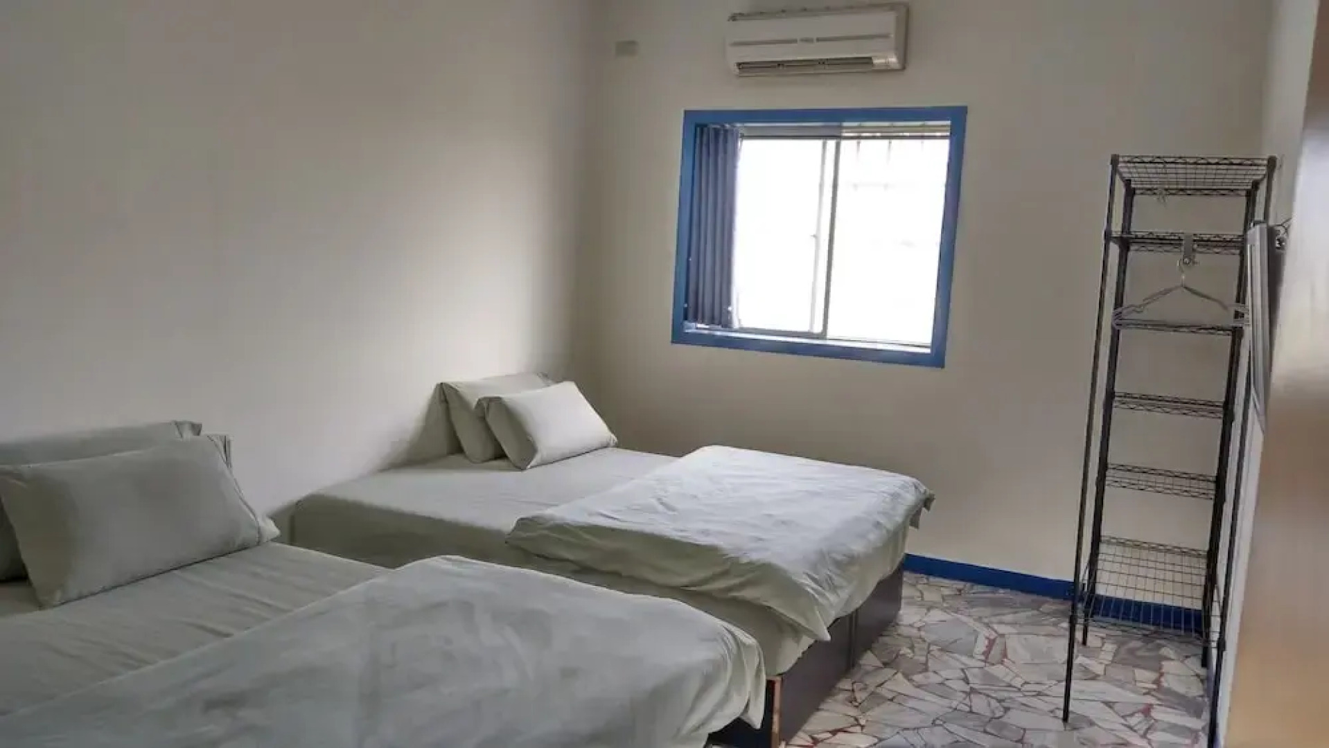 The Lodge for Cyclists - Hostel