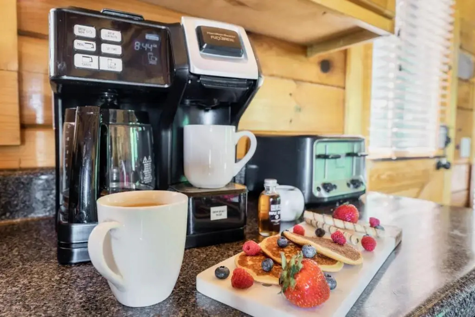 Bear Time Cabin - Scenic Mountain View, Firepit, Hot Tub, Theater, 4BR 3BA Sleeps 14