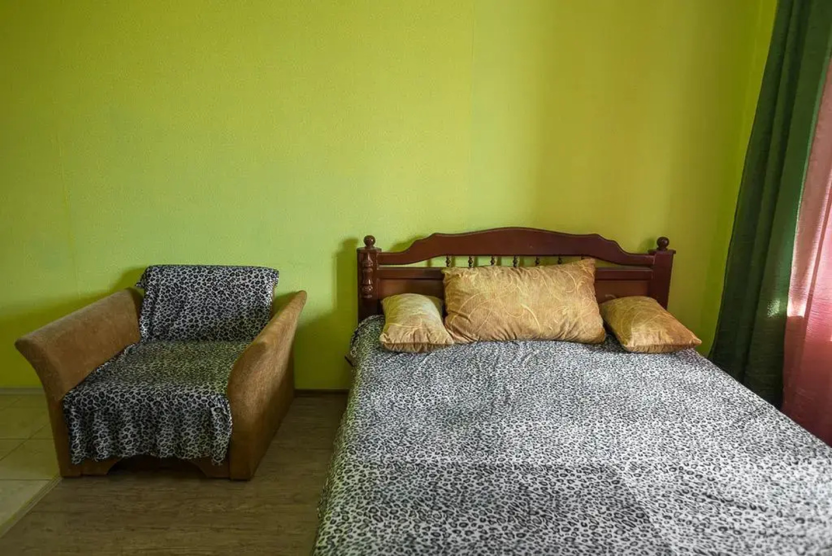 Pskov City Mikhailovskaia 1 Flat