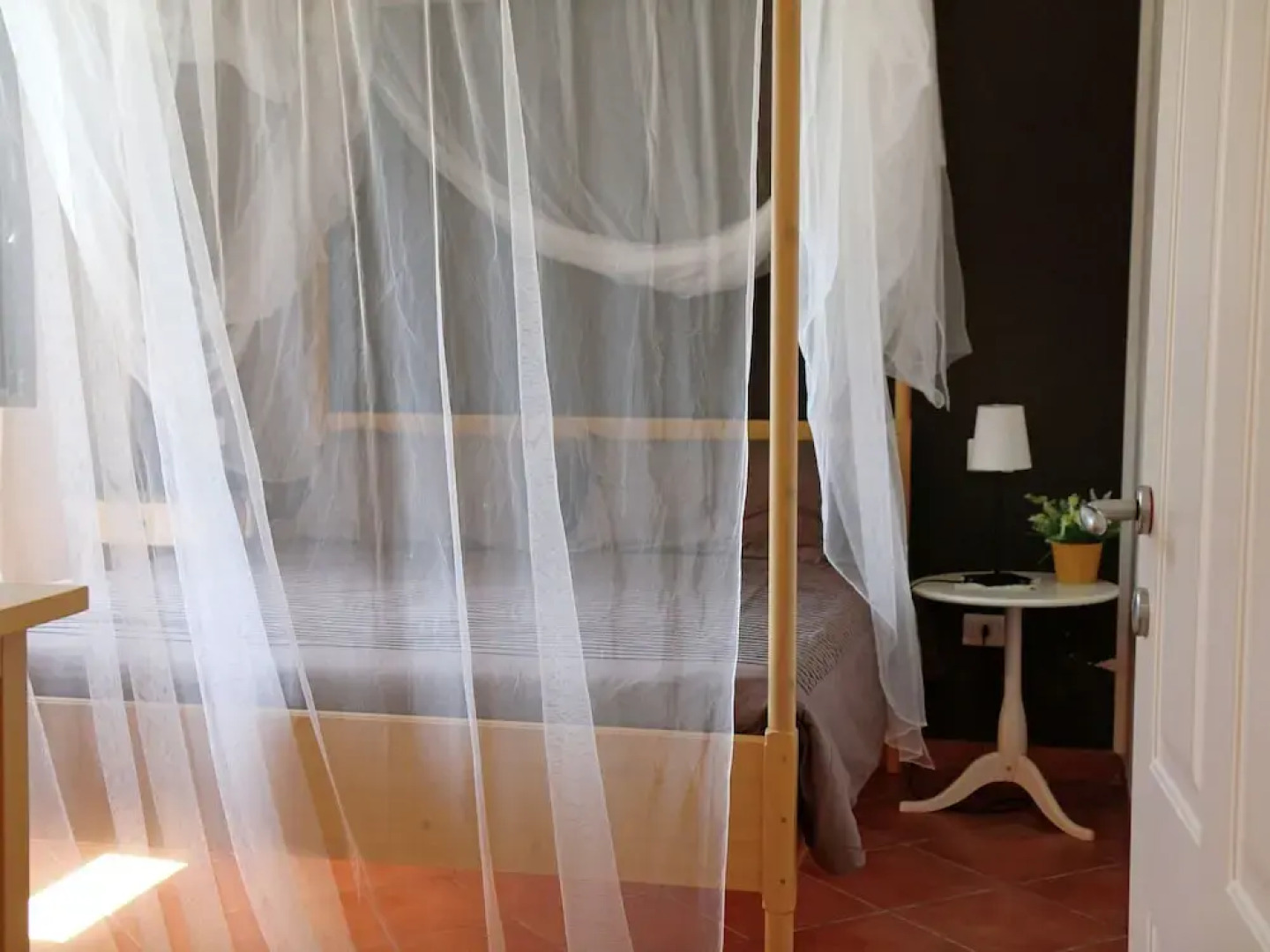 Adorable Holiday Home in Santa Lucia with Swimming Pool