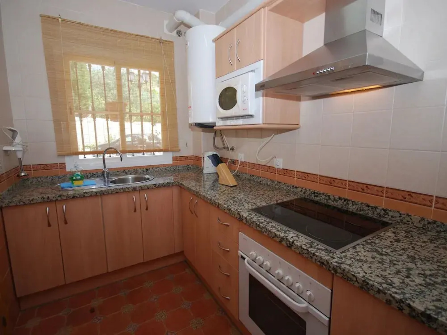 Cozy Apartment in Viñuela With Pool