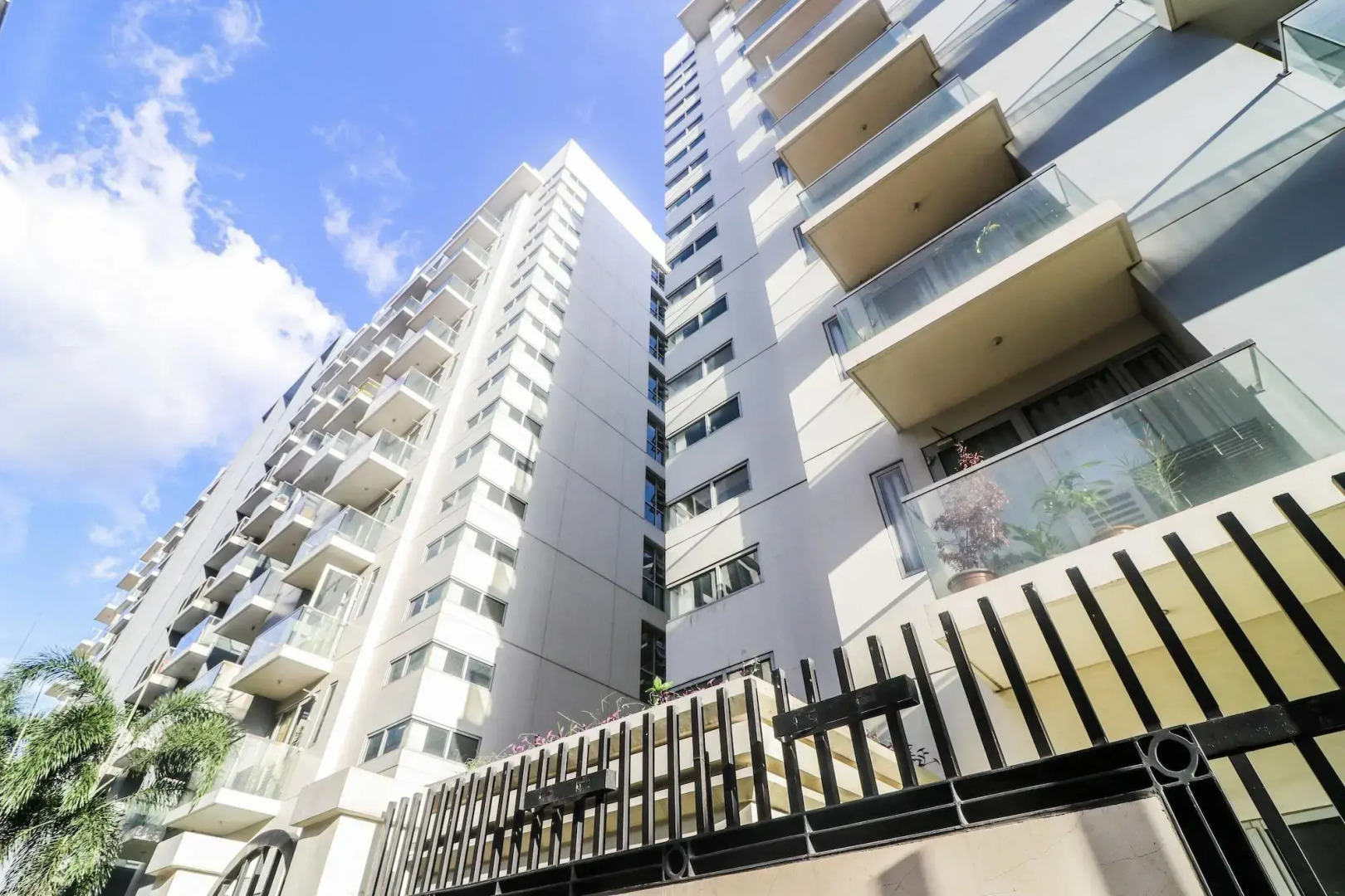 PRS @ One Palm Tree Villa near T3 Airport