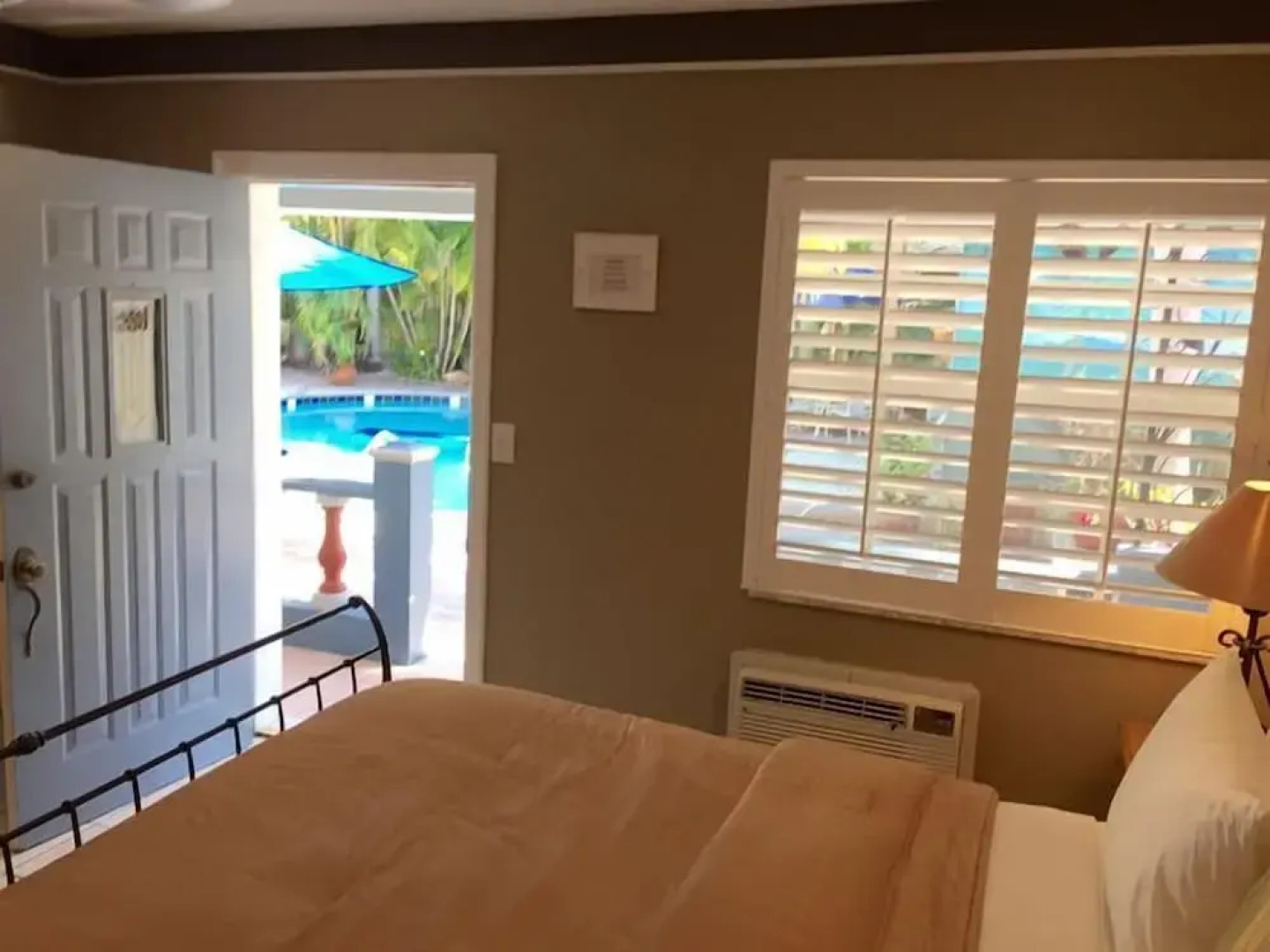 Coral Reef Guesthouse