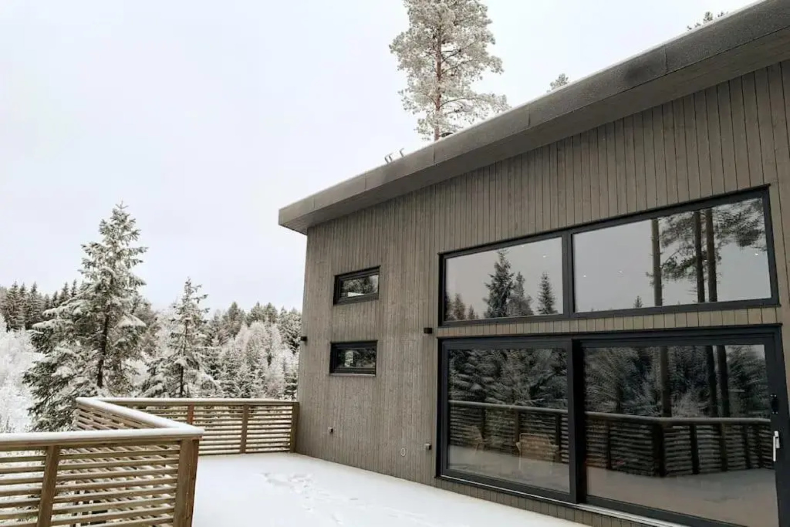 Skogly - Ny stor hytte, Unike Finnskogen