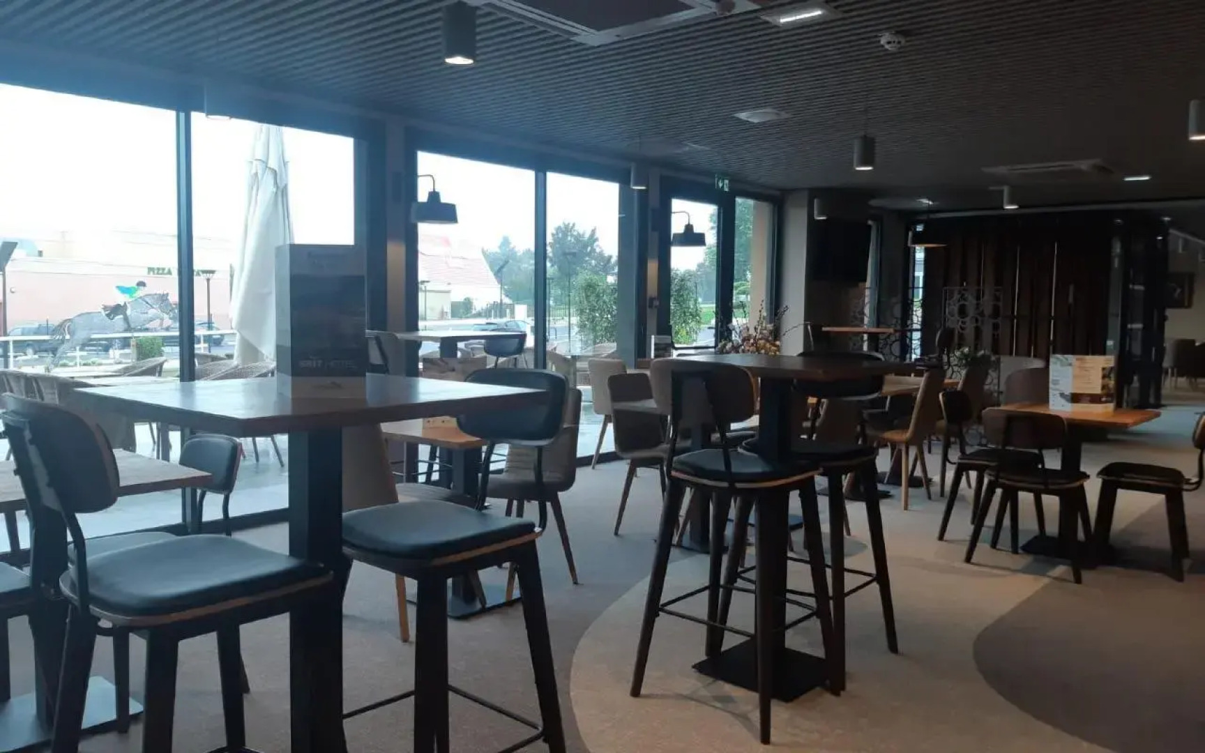 Brit Hotel - Hotel de l'Hippodrome