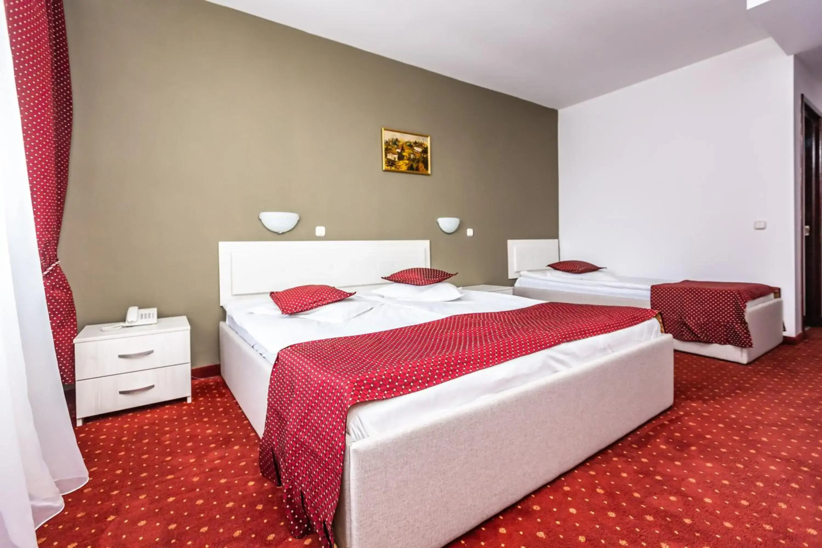 Hotel Miraj