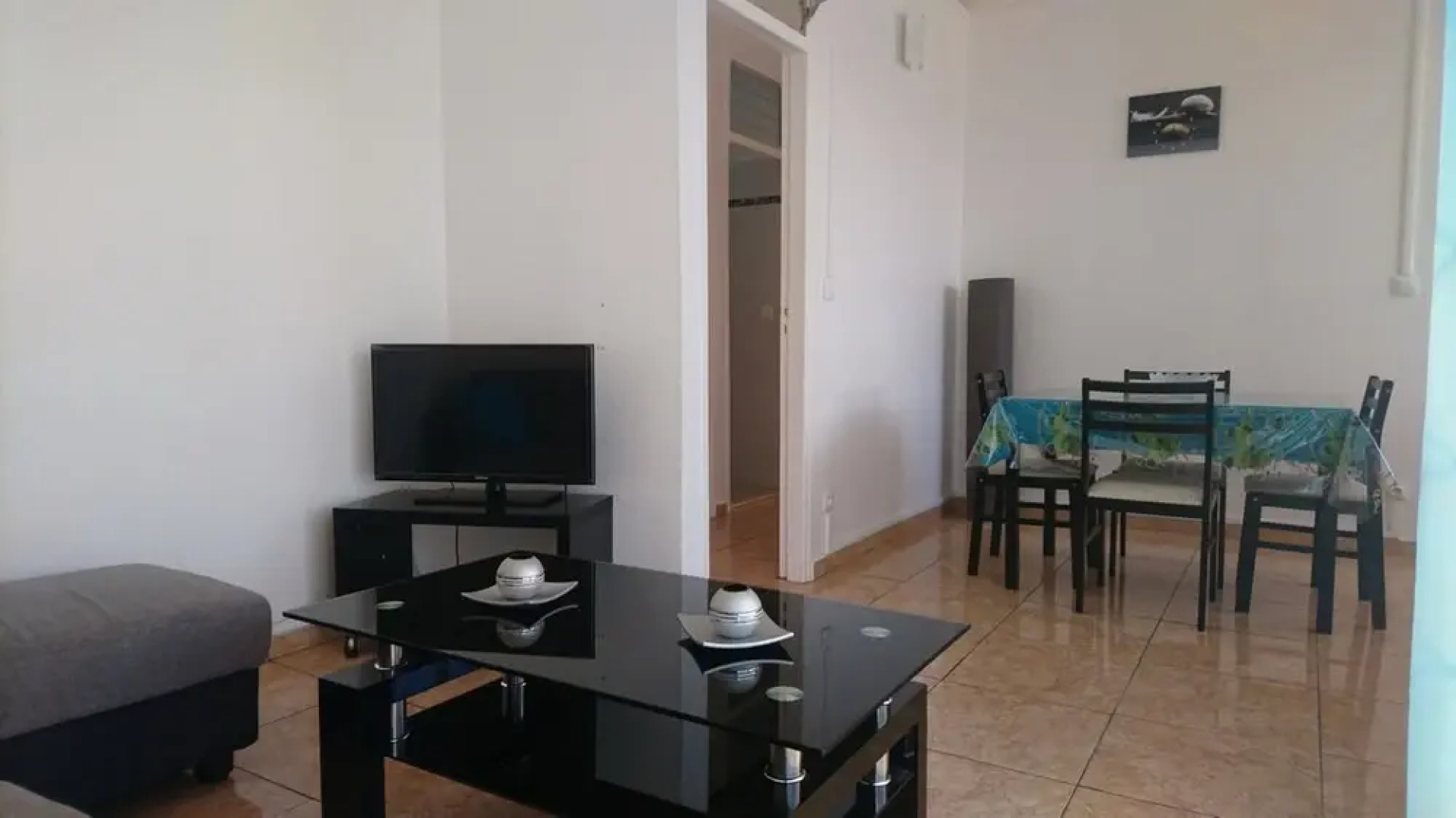 House With 2 Rooms in Port-louis, With and Enclosed Garden - 800 m Fro