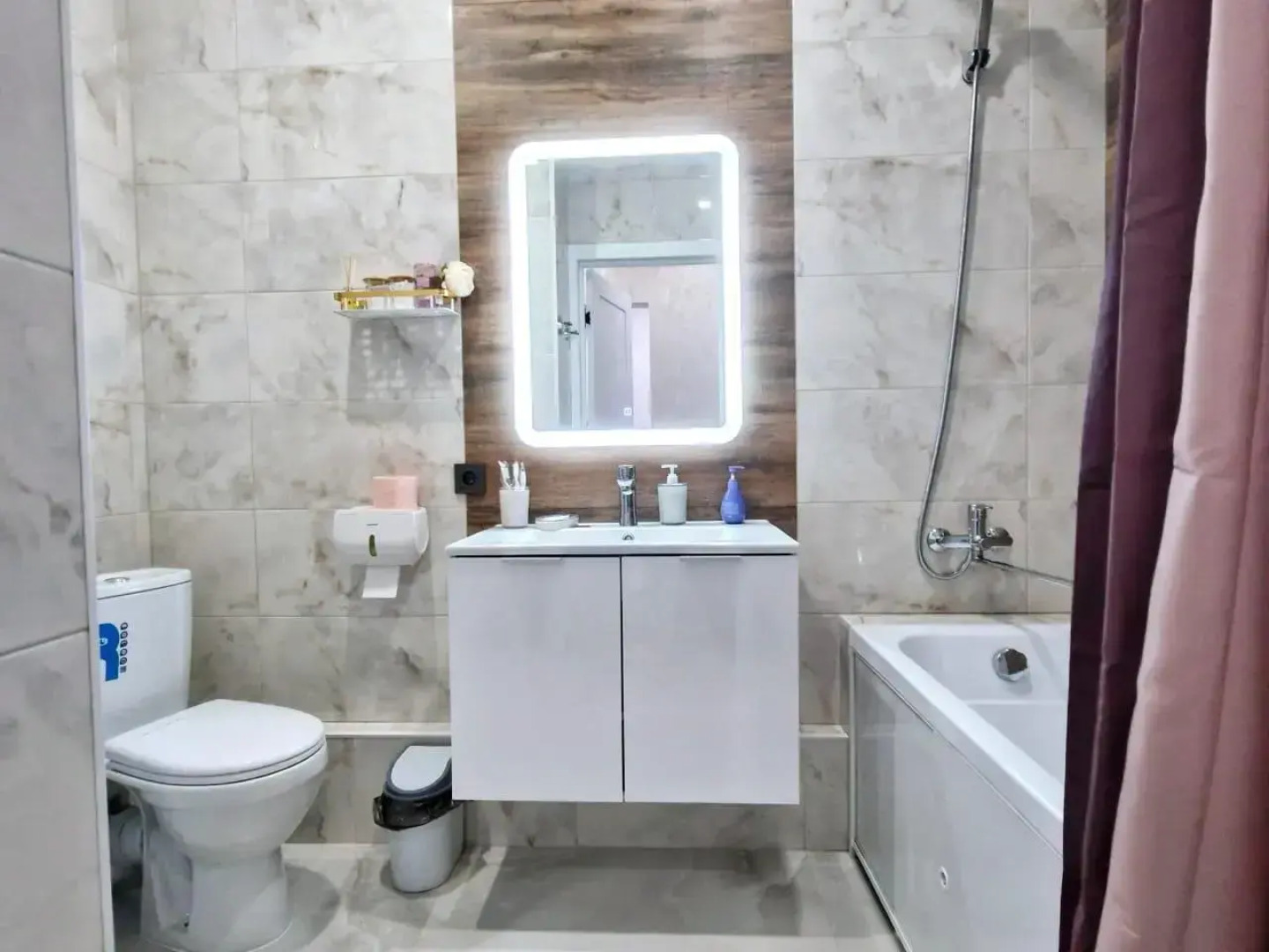 Апартаменты на улице Христенко 8