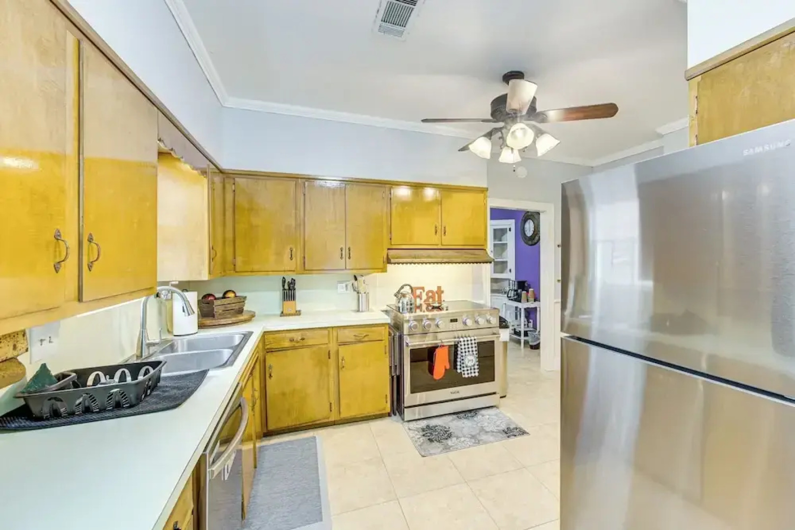 Lumberjack Hideaway Near Campus in Nacogdoches!