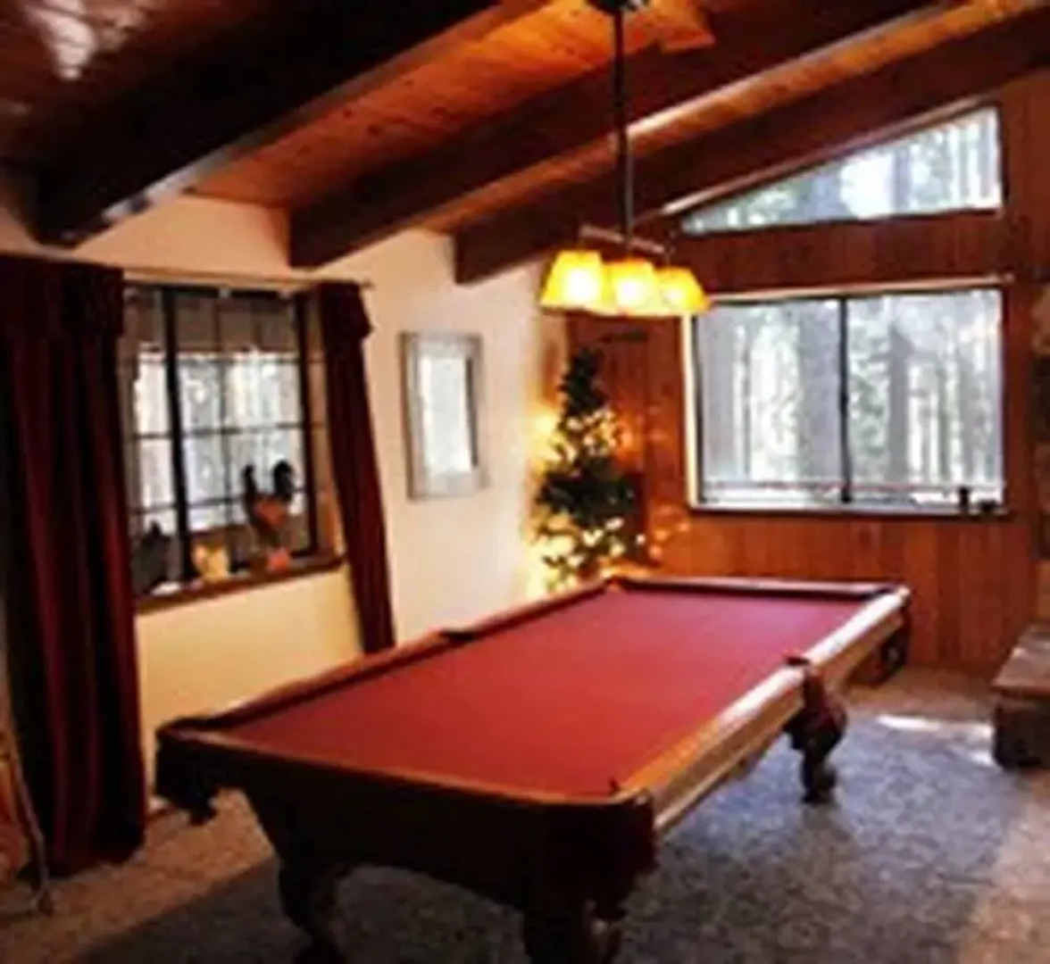 Sweet Retreat Movie Theater, Poolping-pong, Bbq, Summer Swimming