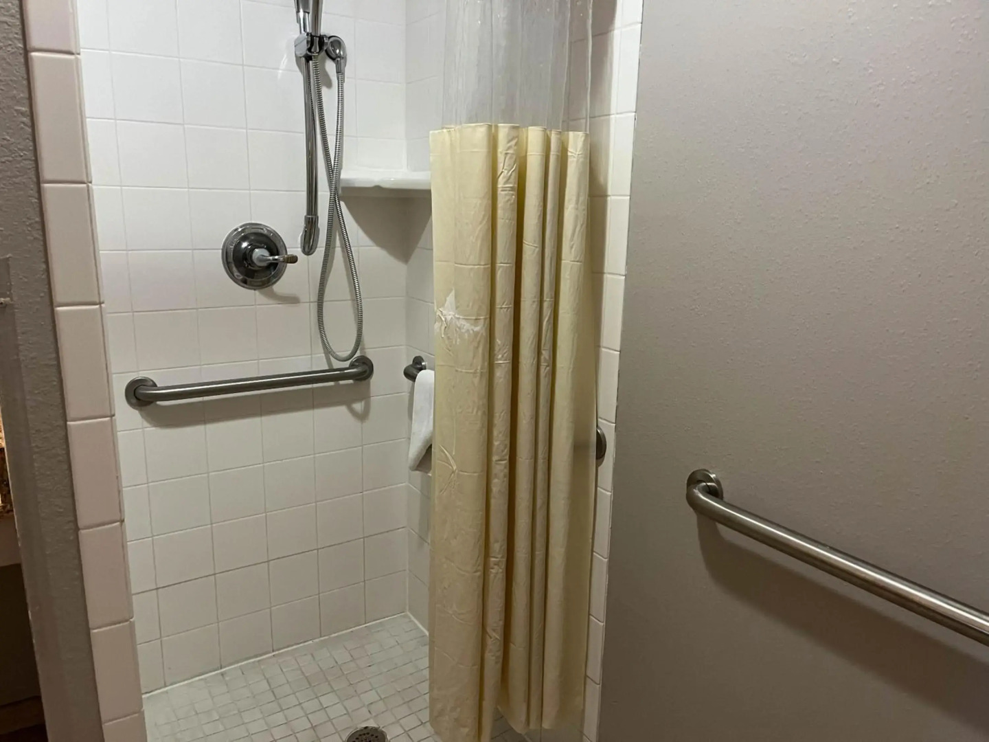 Motel 6 Junction, Texas - Llano River