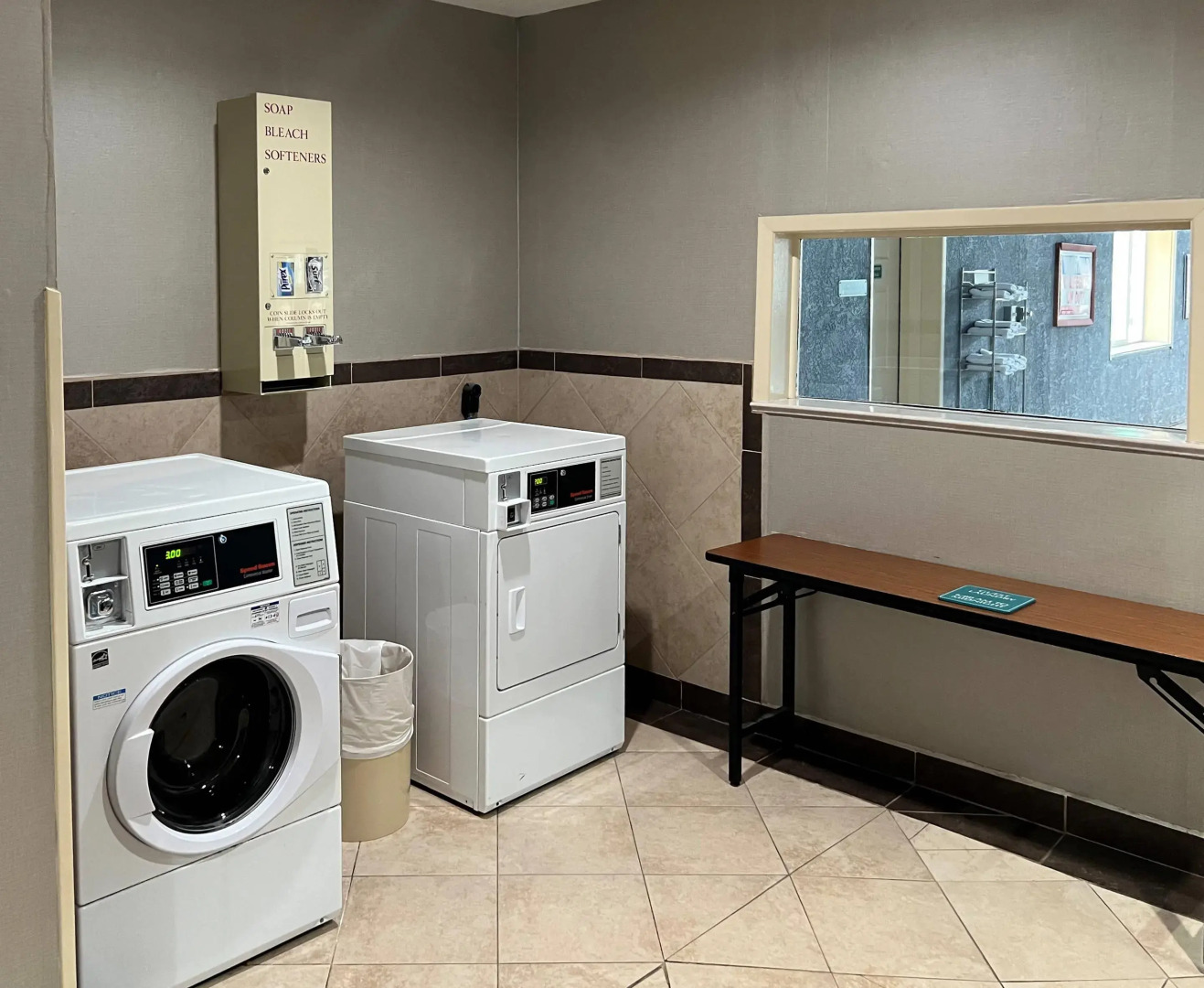 Quality Inn & Suites Grants - I-40