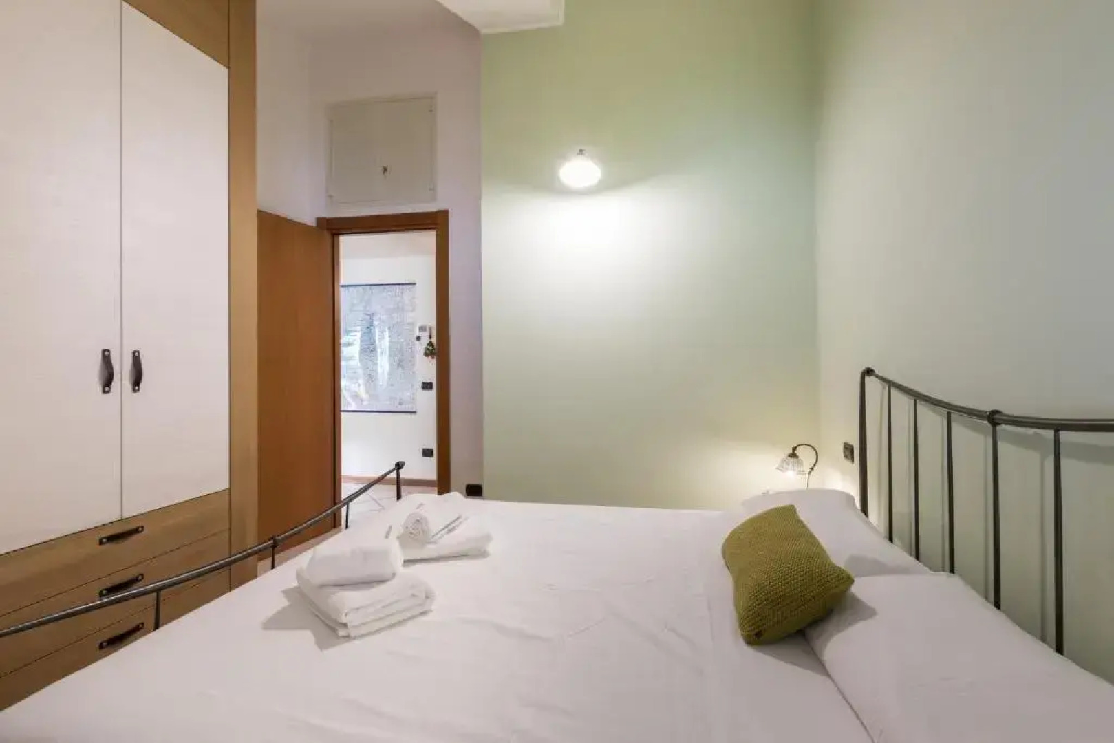 Civenna Lake View by Wonderful Italy